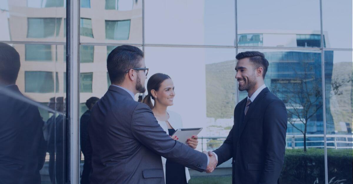 merchant-services-sales-agent-closing-a-deal-in-cocoa