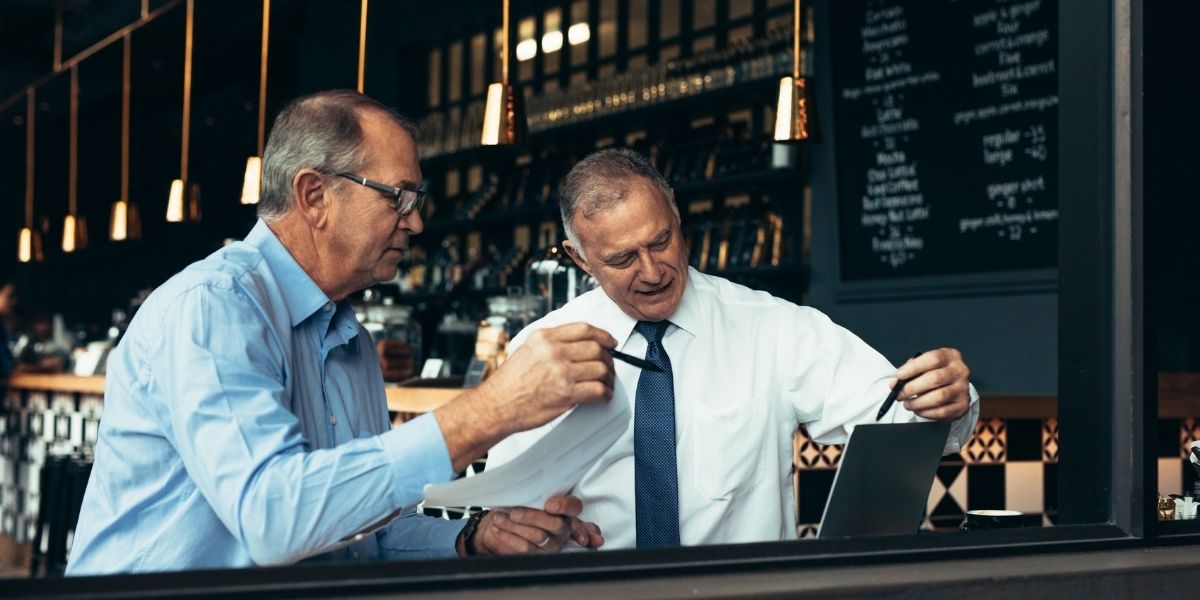 nederland-cash-regsiter-dealer-closing-a-deal